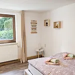 Urlaubsmagie - Buntspecht - Direkt Am Wanderweg * Sebnitz