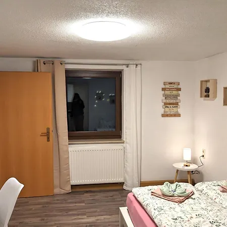 Apartment B3 - Urlaubsmagie Kleine Fuer 4p Direkt Am Wanderweg Mit Eigener Terrasse Sebnitz